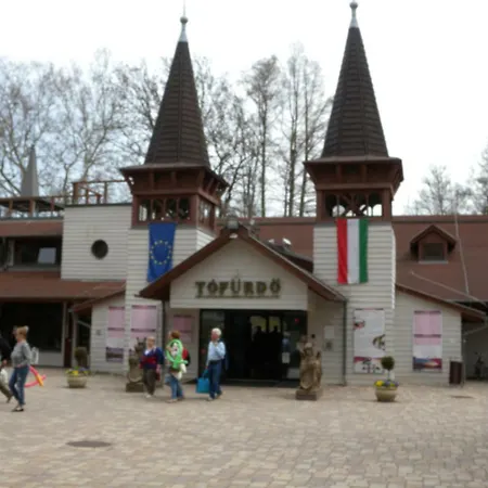 펜션 Holiday In Heviz/balaton 34296 *
